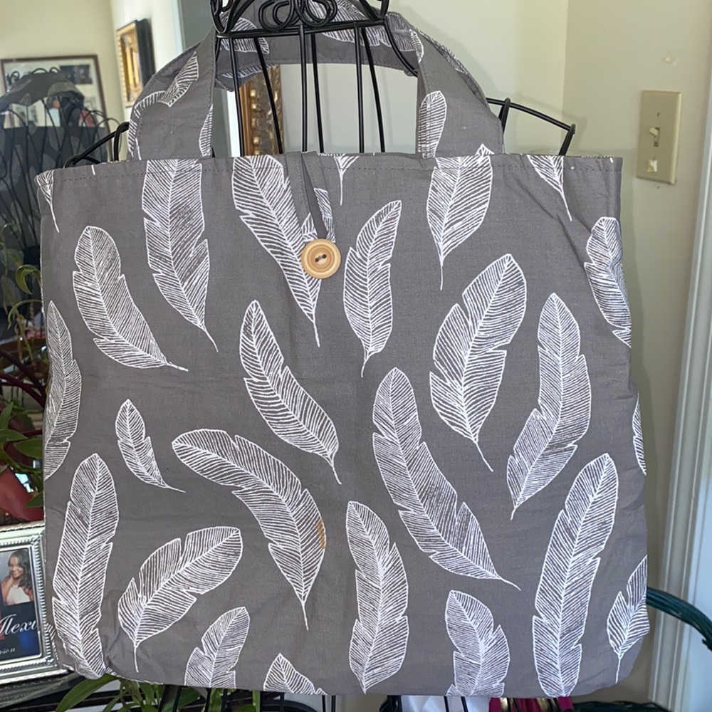 Gray & white Grab & Go tote